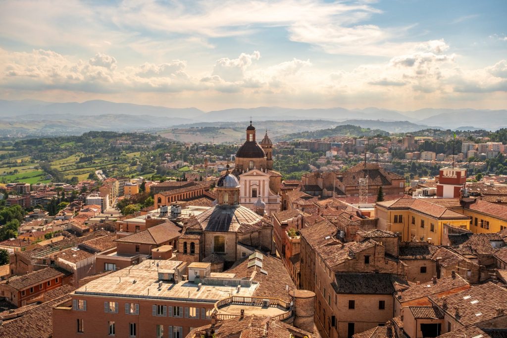2 Mobility Grants to Kenyatta University Students to Study at the University of Macerata (Italy)